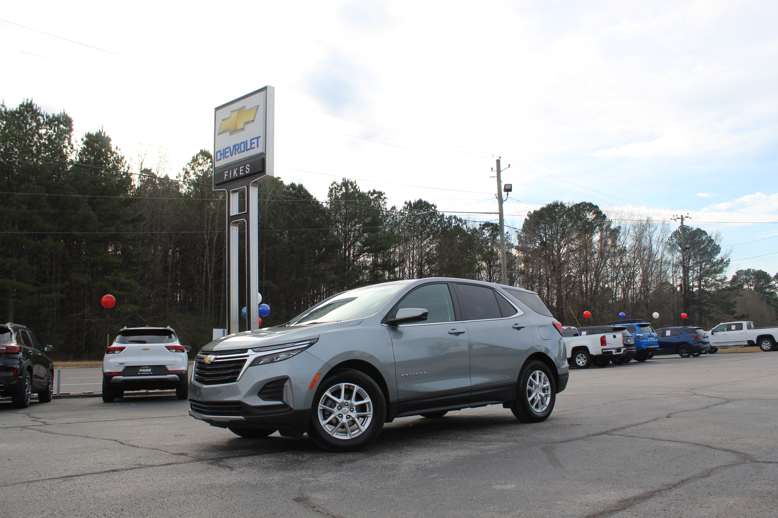 2024 Chevrolet Equinox LT's photo