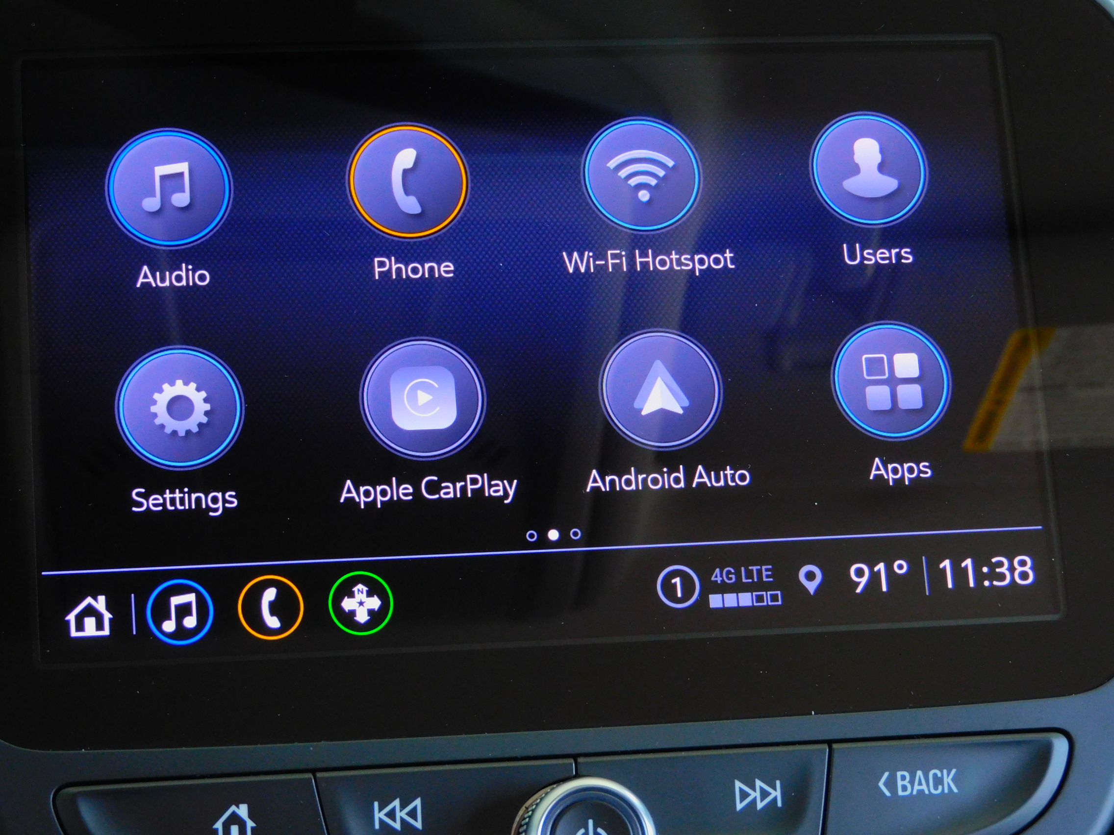 2023 Chevrolet Equinox LT photo 2