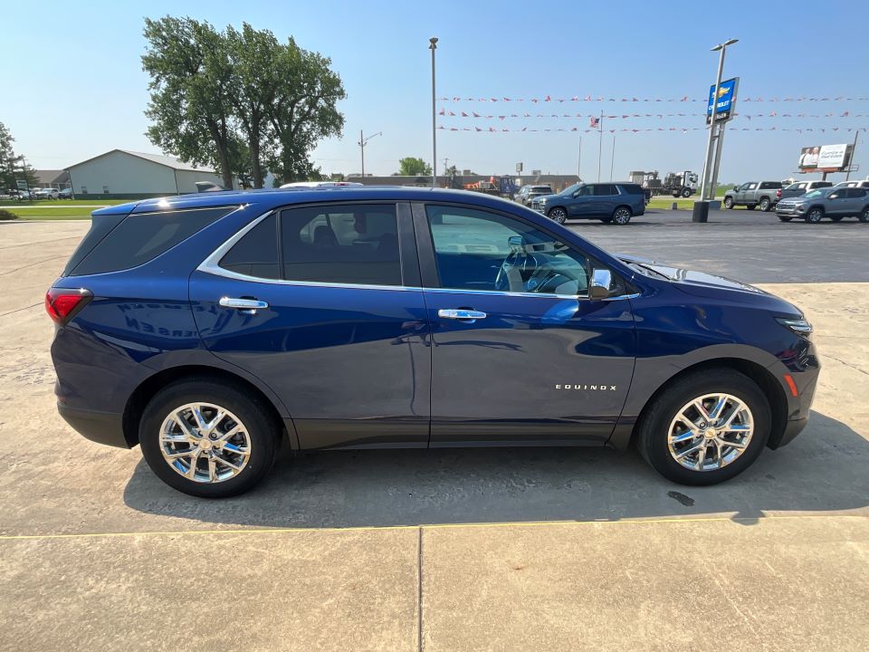 Used 2022 Chevrolet Equinox LT with VIN 3GNAXKEV6NL237769 for sale in Fairbury, IL