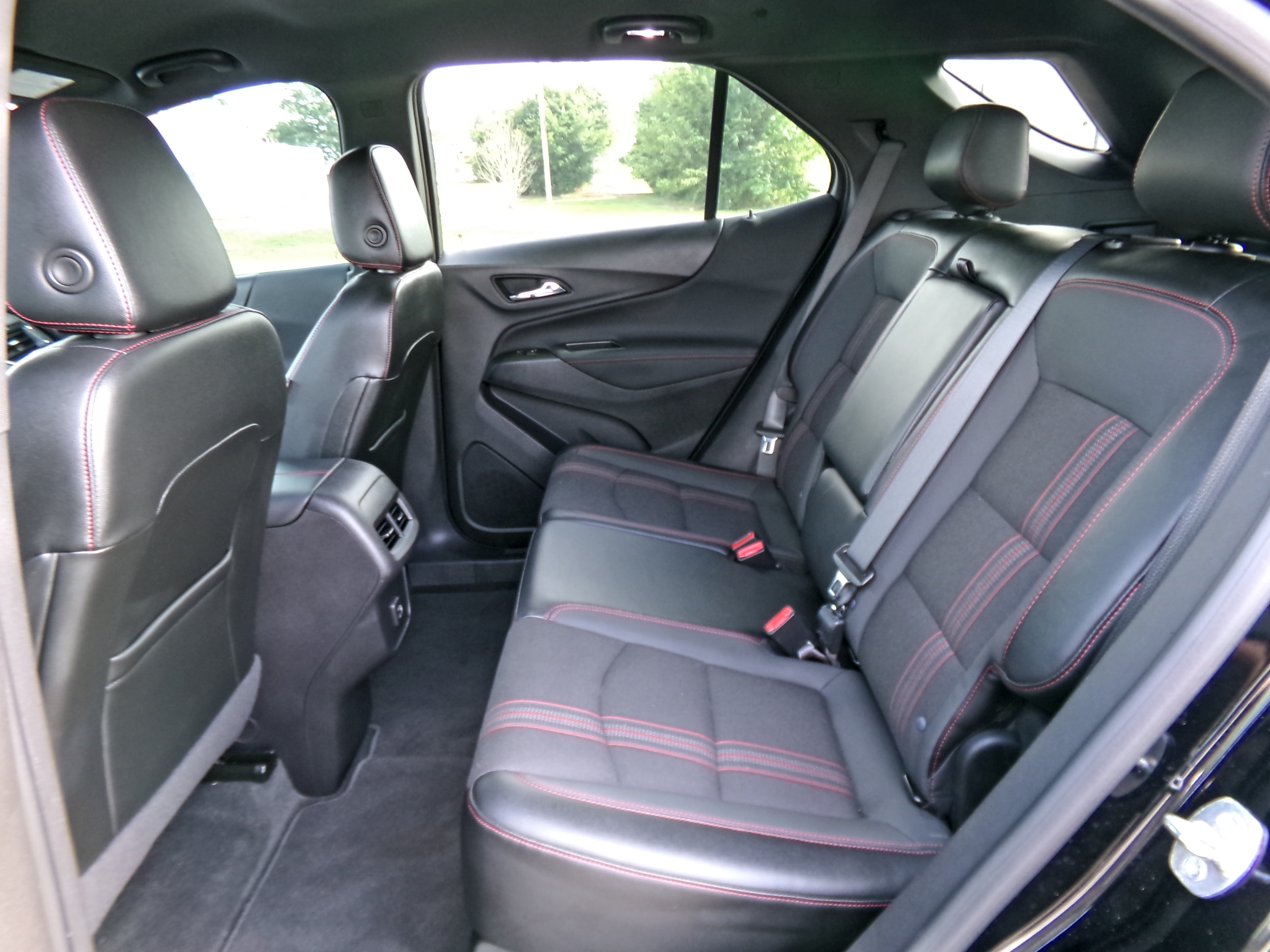 Used 2023 Mosaic Black Metallic Chevrolet RS image 13