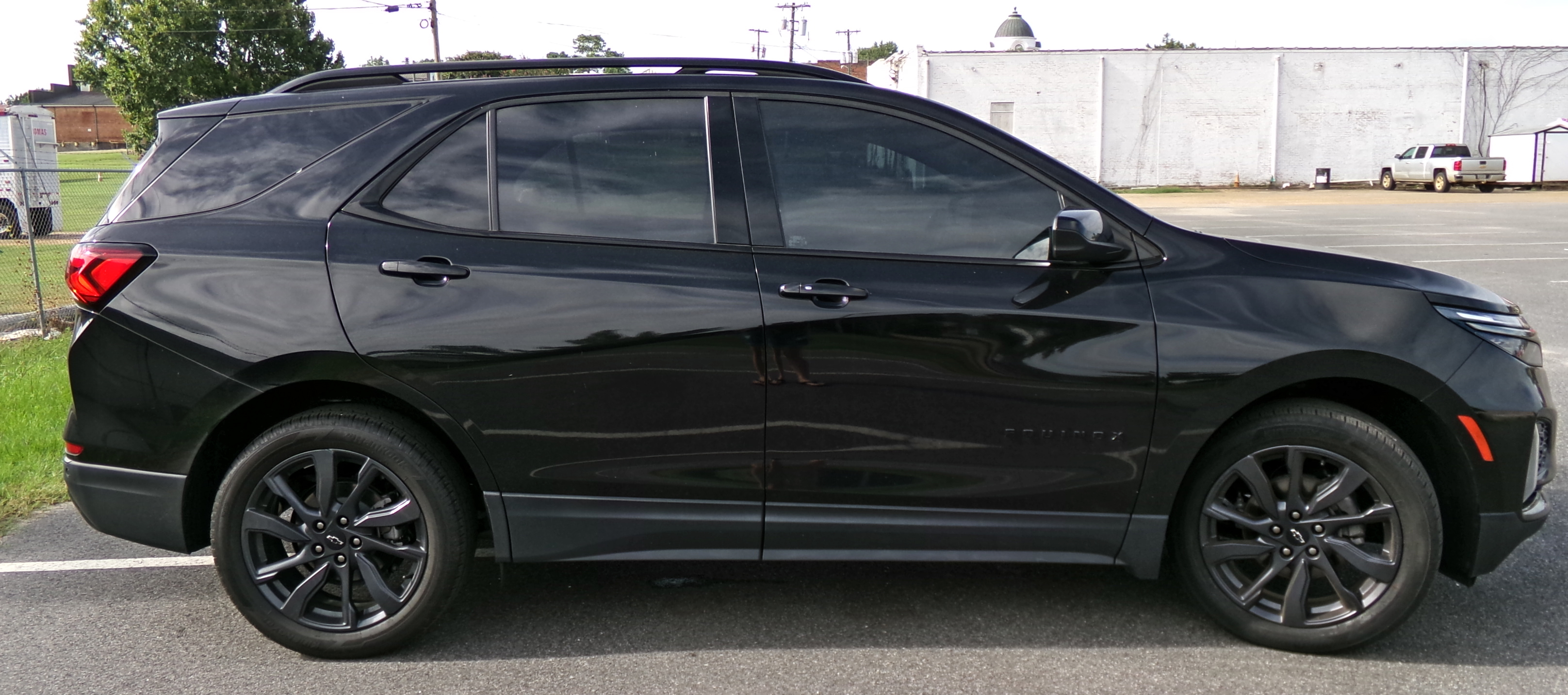 Used 2023 Mosaic Black Metallic Chevrolet RS image 5