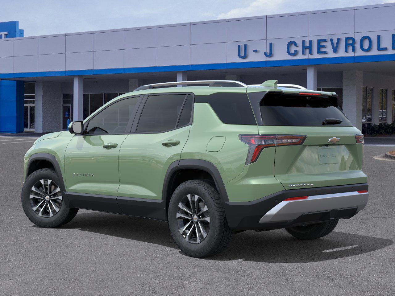 2026 Chevrolet Equinox LT photo 2