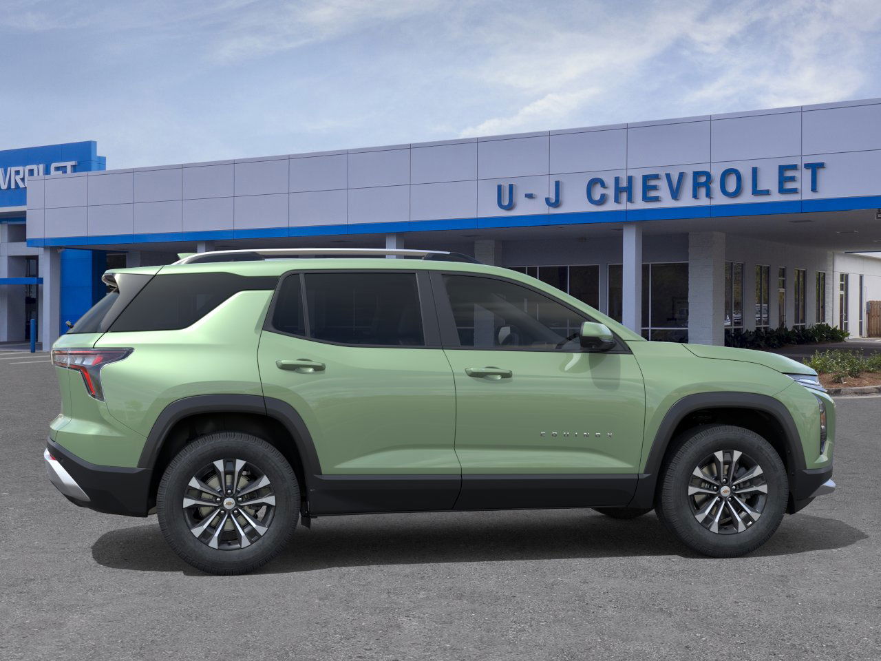 2026 Chevrolet Equinox LT photo 4