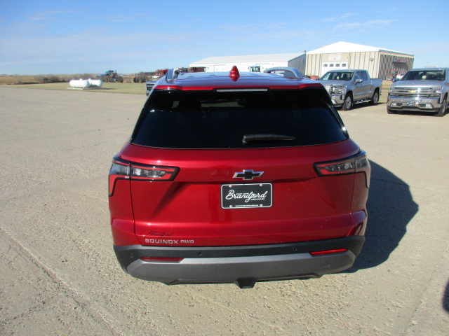2026 Chevrolet Equinox LT photo 4