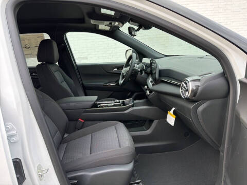 2026 Chevrolet Equinox LT - Photo 10