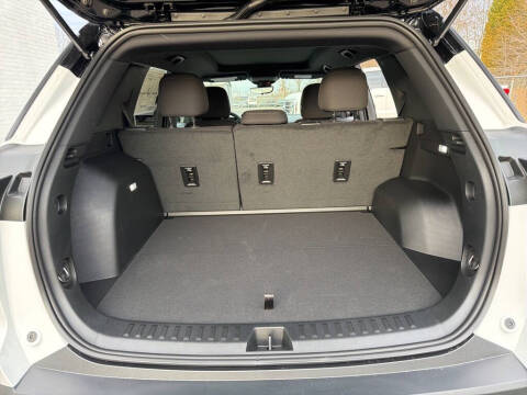 2026 Chevrolet Equinox LT - Photo 14