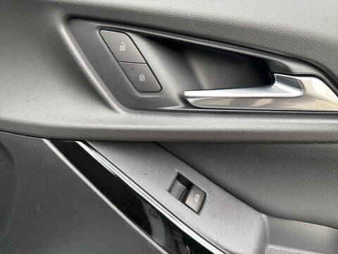 2026 Chevrolet Equinox LT - Photo 12