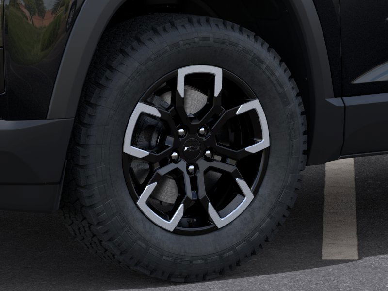 New 2025 Mosaic Black Metallic Chevrolet ACTIV image 9