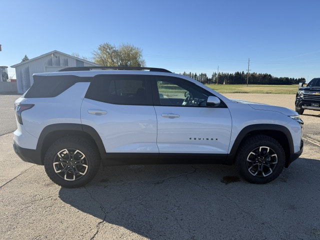 2026 Chevrolet Equinox ACTIV photo 3