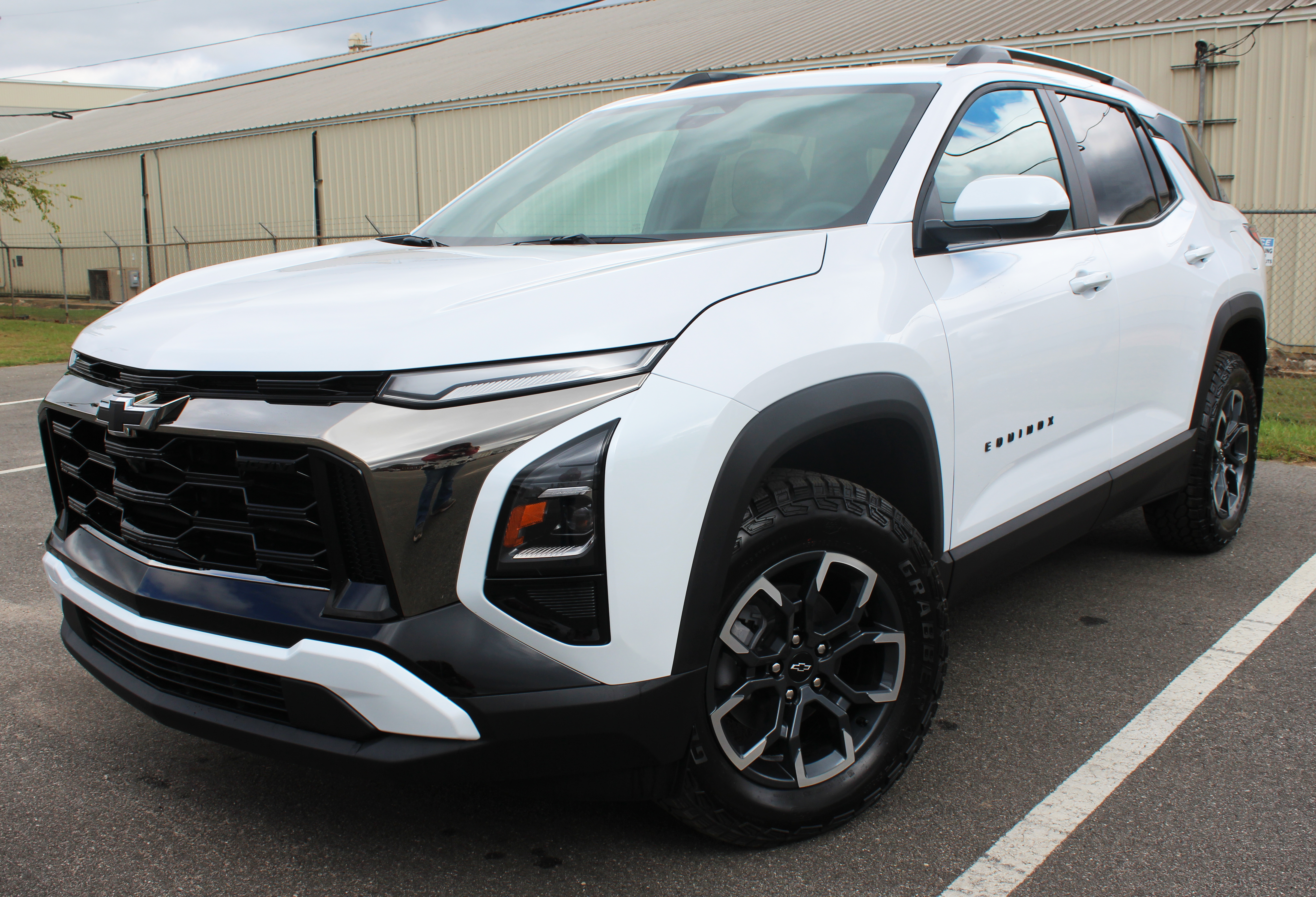 2026 Chevrolet Equinox ACTIV's photo