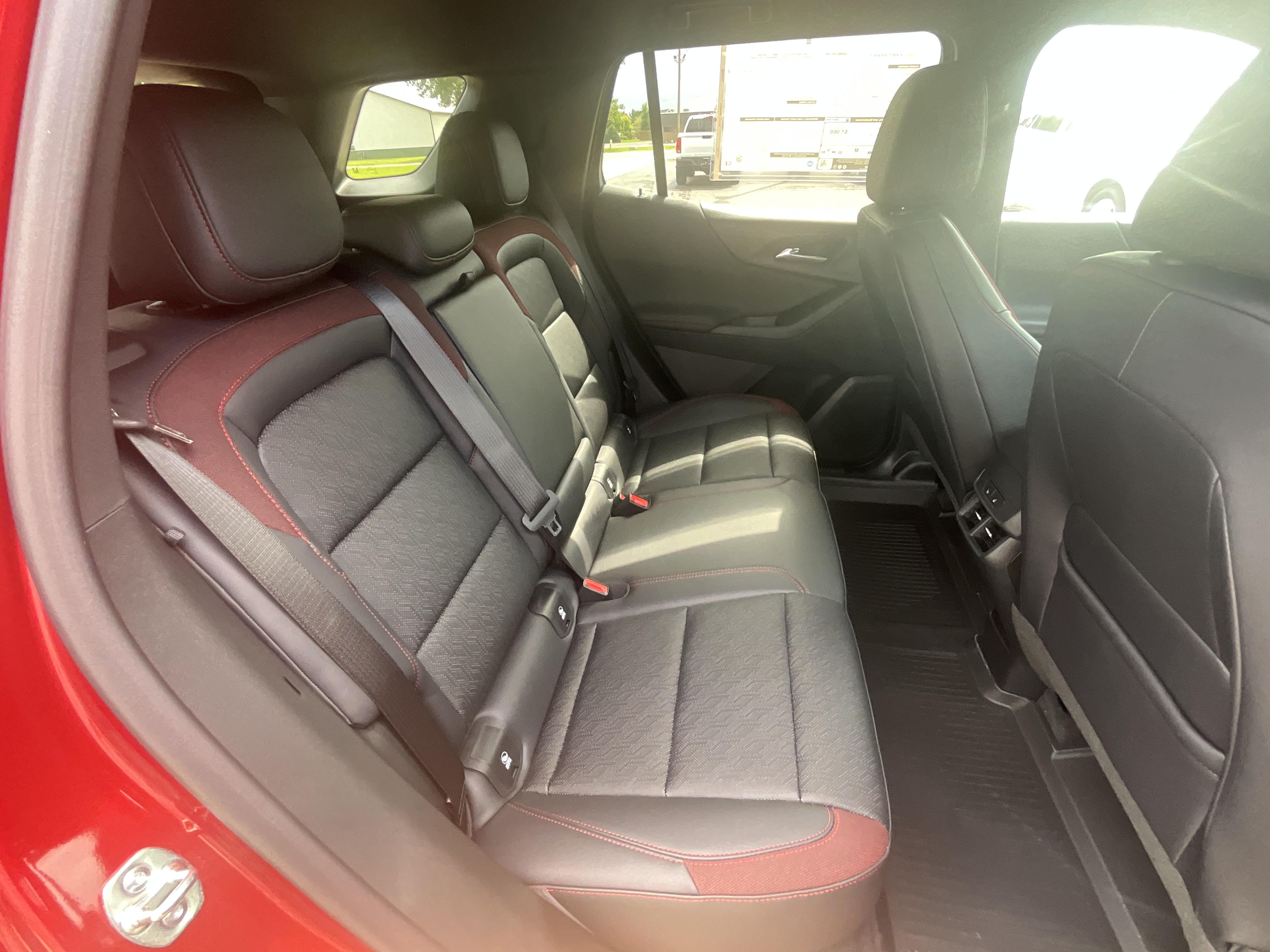 2027 Chevrolet Equinox RS - Photo 17