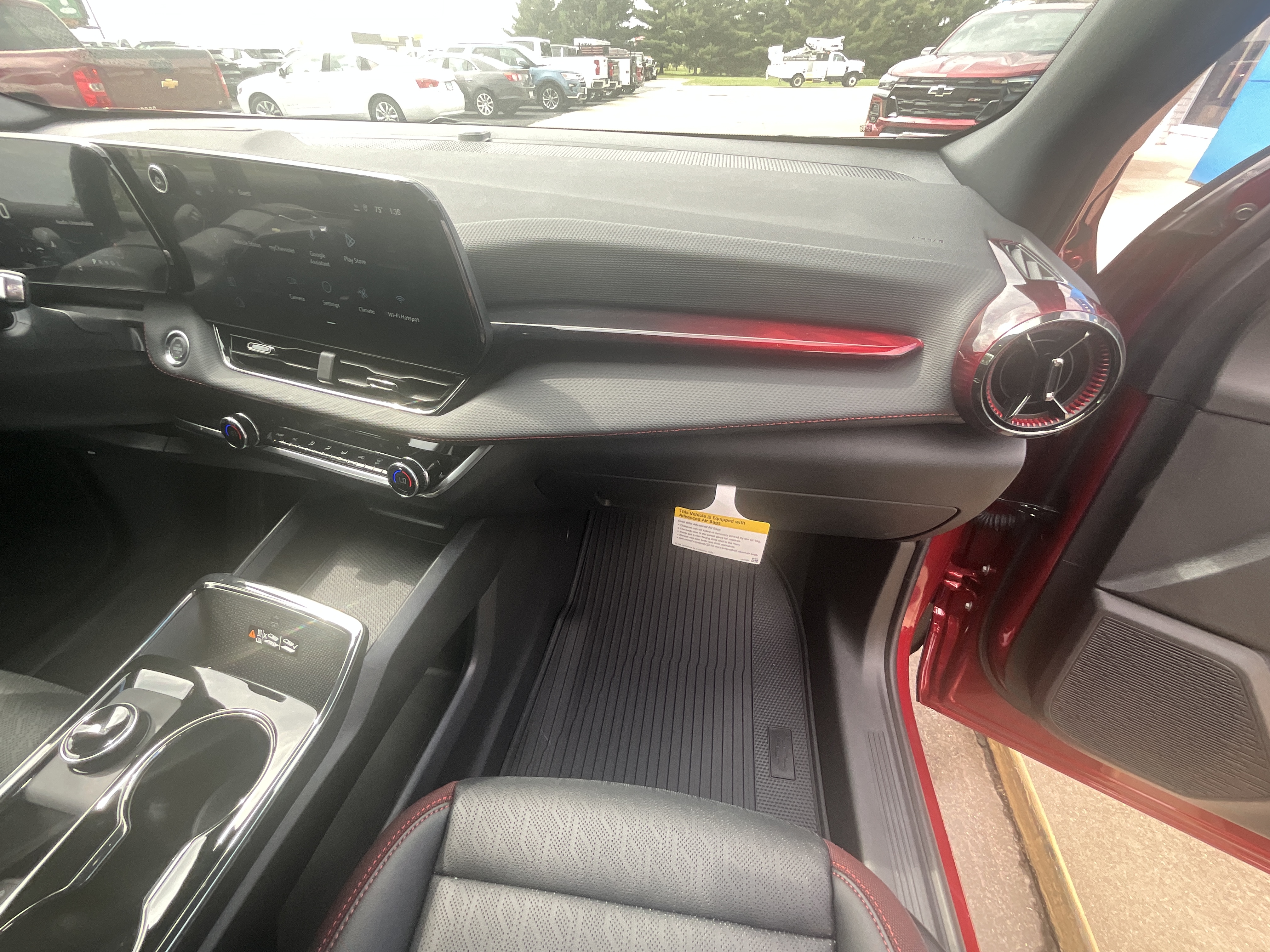 2027 Chevrolet Equinox RS - Photo 20