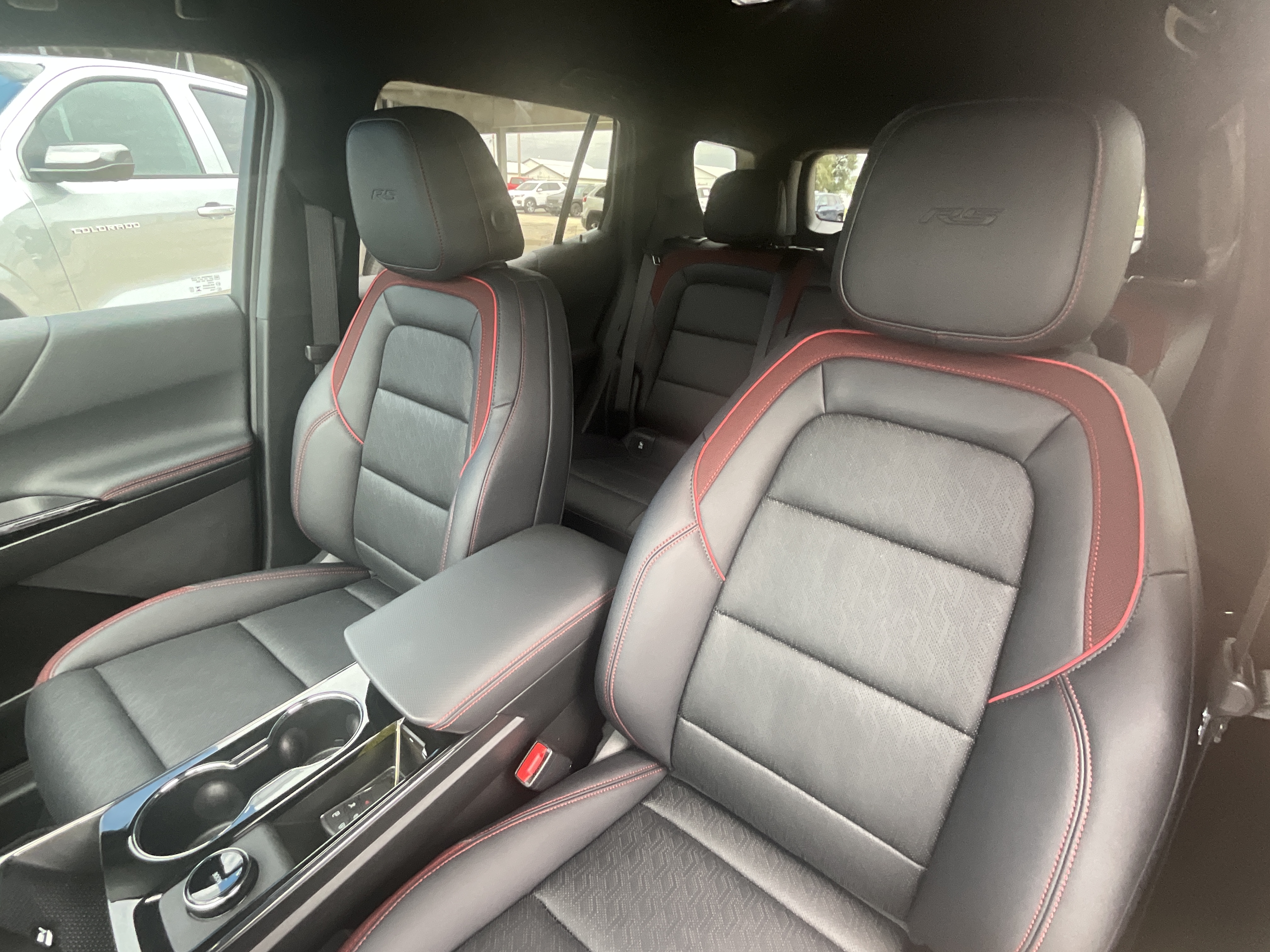 2027 Chevrolet Equinox RS - Photo 7