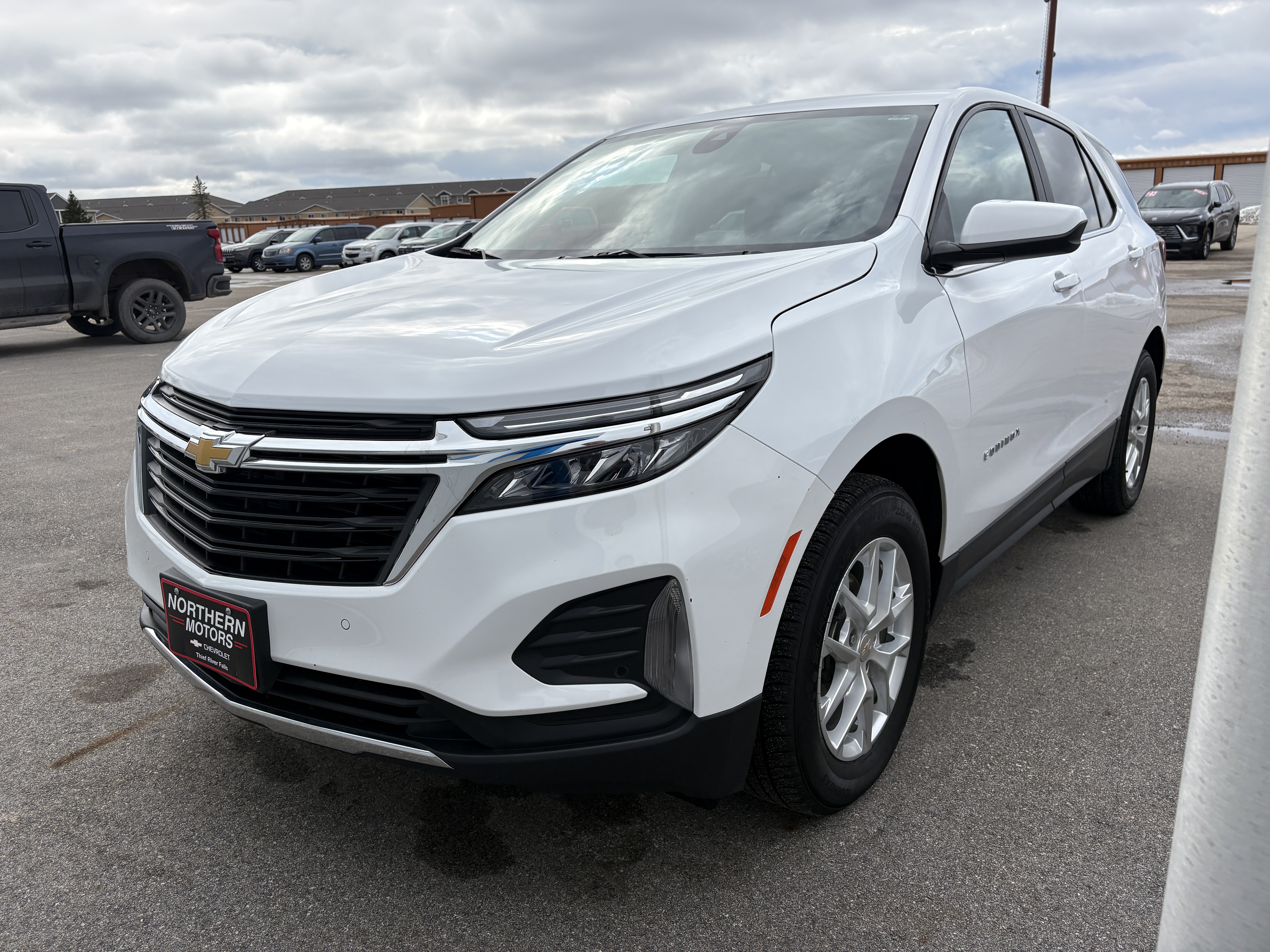 Used 2024 Chevrolet Equinox LT with VIN 3GNAXUEG2RL338990 for sale in Thief River Falls, Minnesota