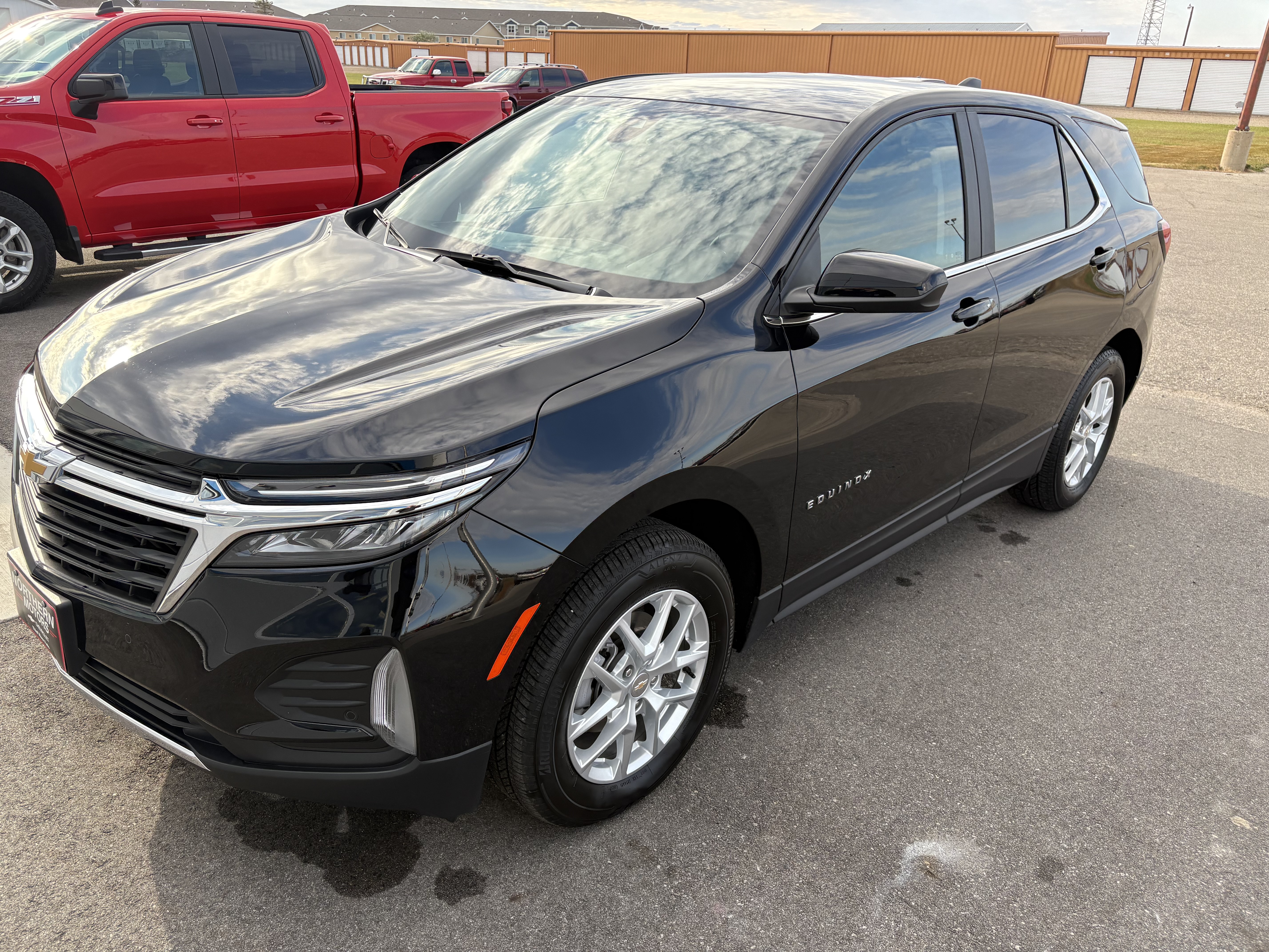 Used 2024 Chevrolet Equinox LT with VIN 3GNAXUEG6RL308178 for sale in Thief River Falls, MN