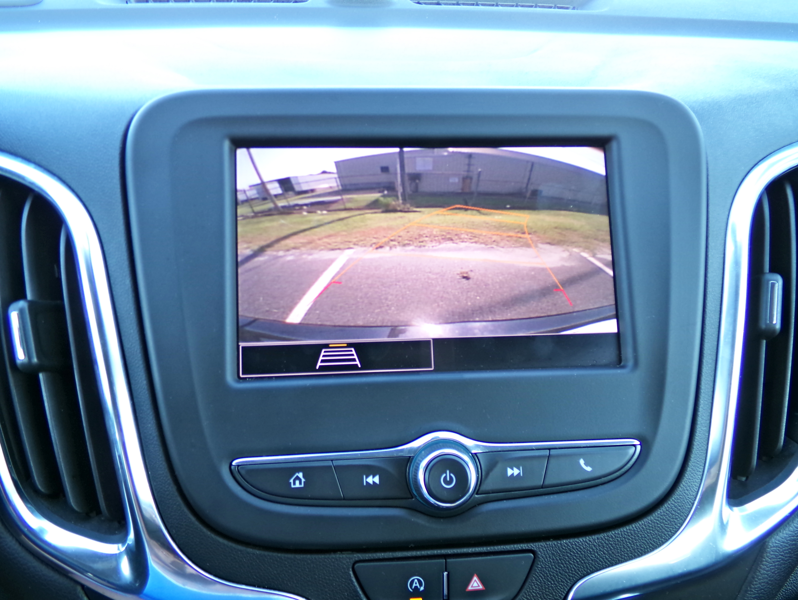 2024 Chevrolet Equinox LT - Photo 10