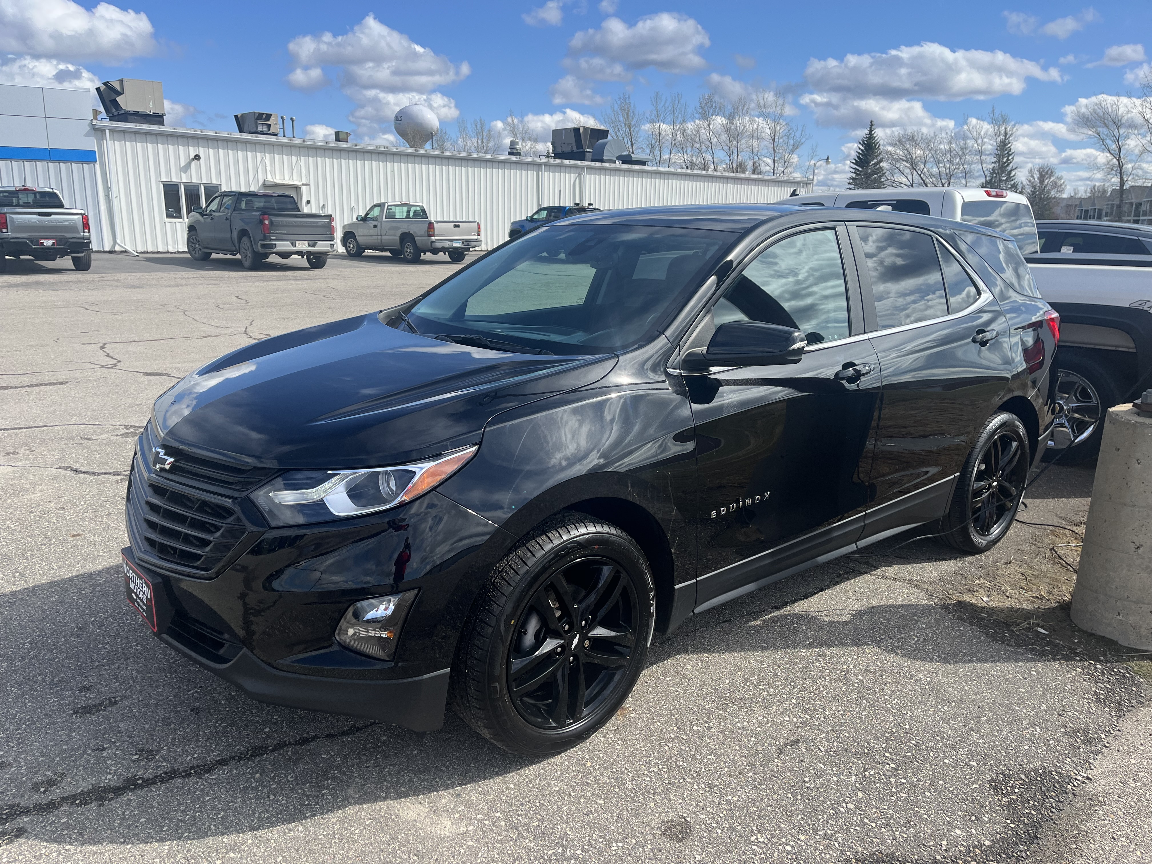Used 2021 Chevrolet Equinox LT with VIN 3GNAXUEV6ML301965 for sale in Thief River Falls, Minnesota