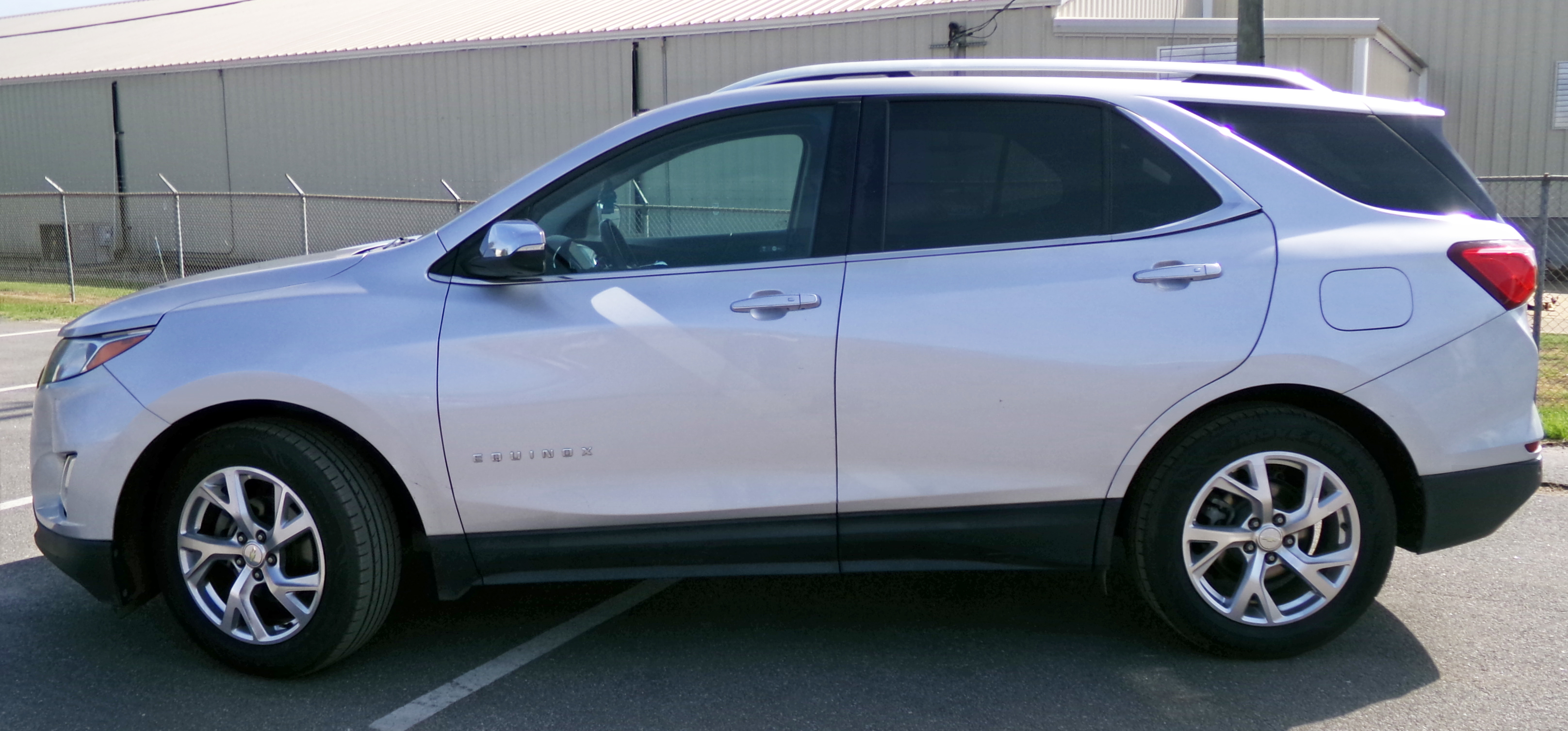 Used 2018 Chevrolet Equinox Premier with VIN 3GNAXVEV6JS592314 for sale in Blakely, GA