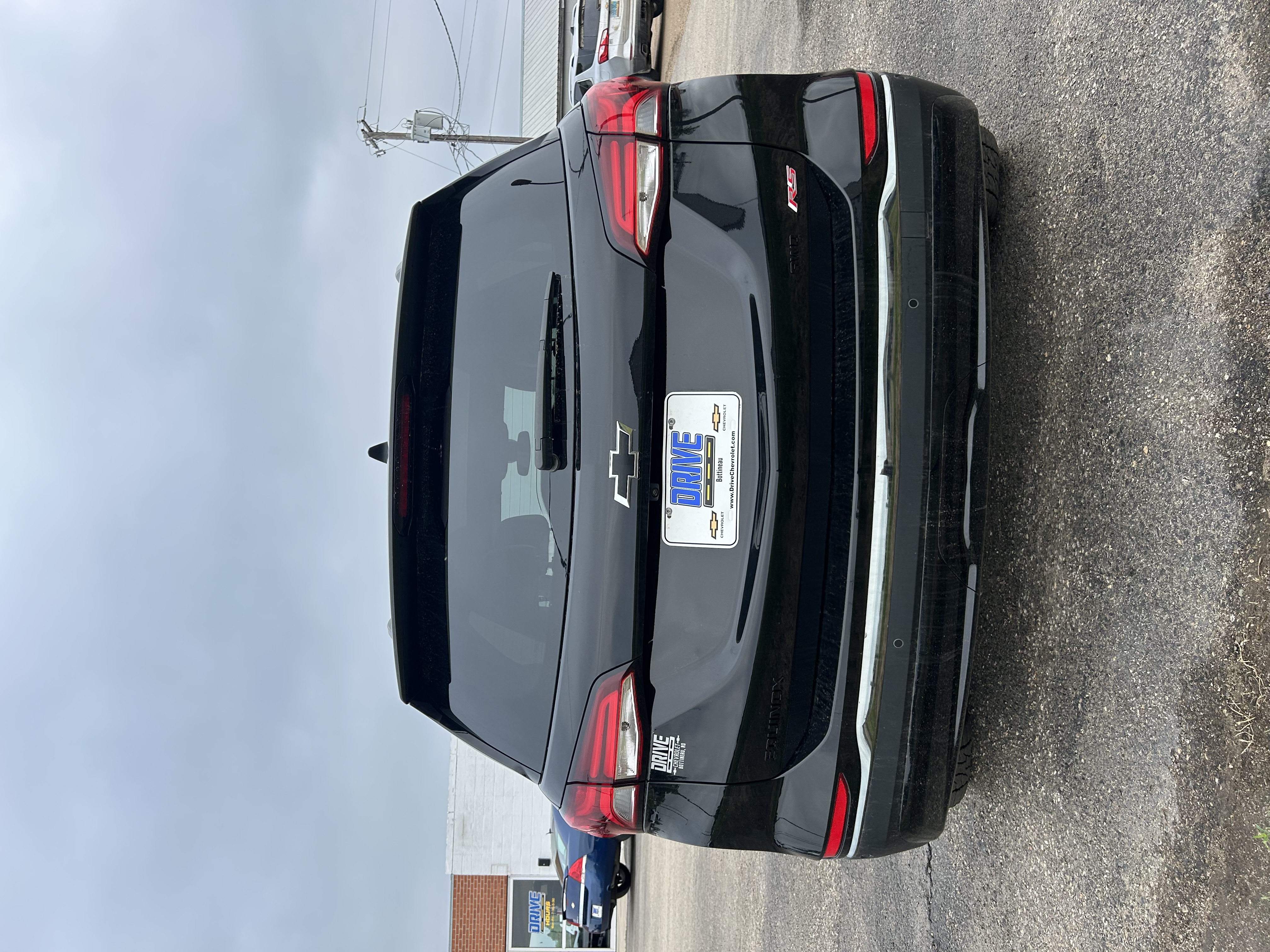 Used 2023 Mosaic Black Metallic Chevrolet RS image 4