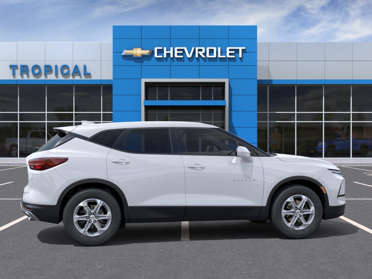 New 2026 Summit White Chevrolet 2LT image 38