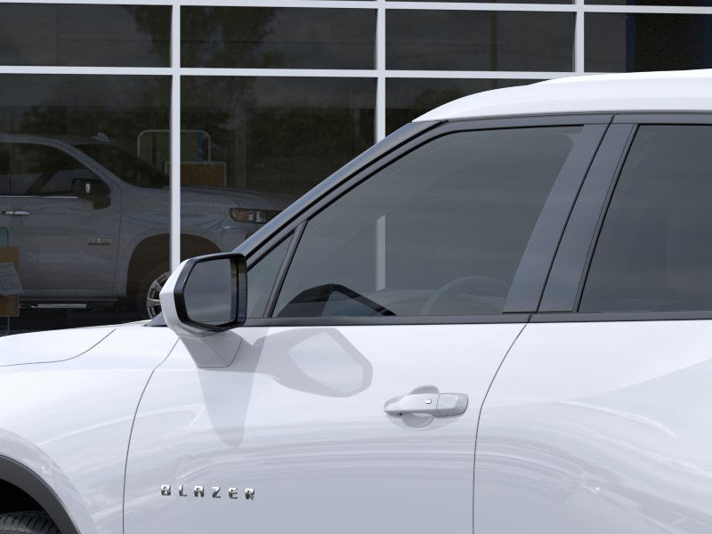 2025 Chevrolet Blazer 2LT photo 11