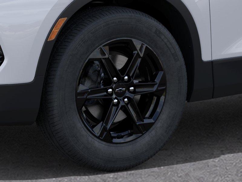 New 2026 Summit White Chevrolet 2LT image 33