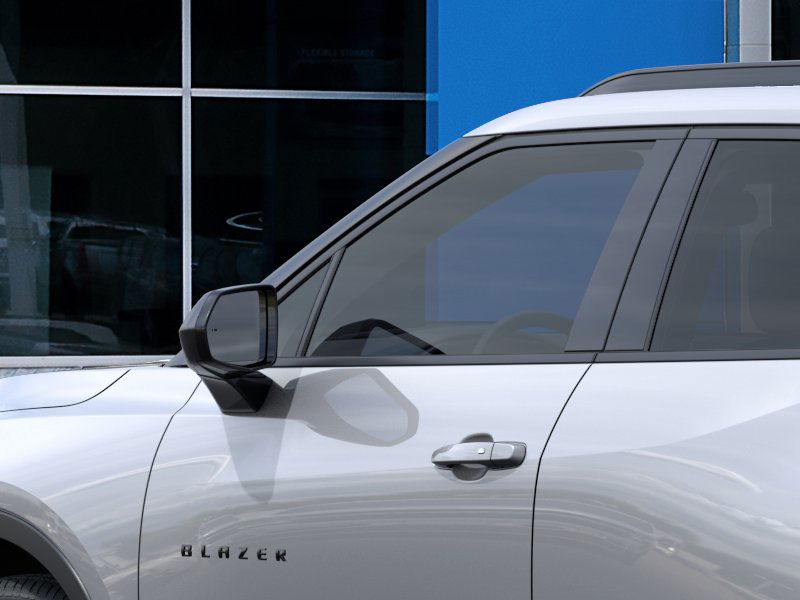2025 Chevrolet Blazer 2LT photo 10