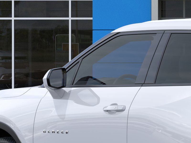 2025 Chevrolet Blazer 2LT photo 12