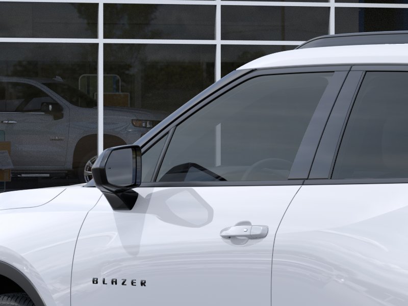 New 2026 Summit White Chevrolet 2LT image 33