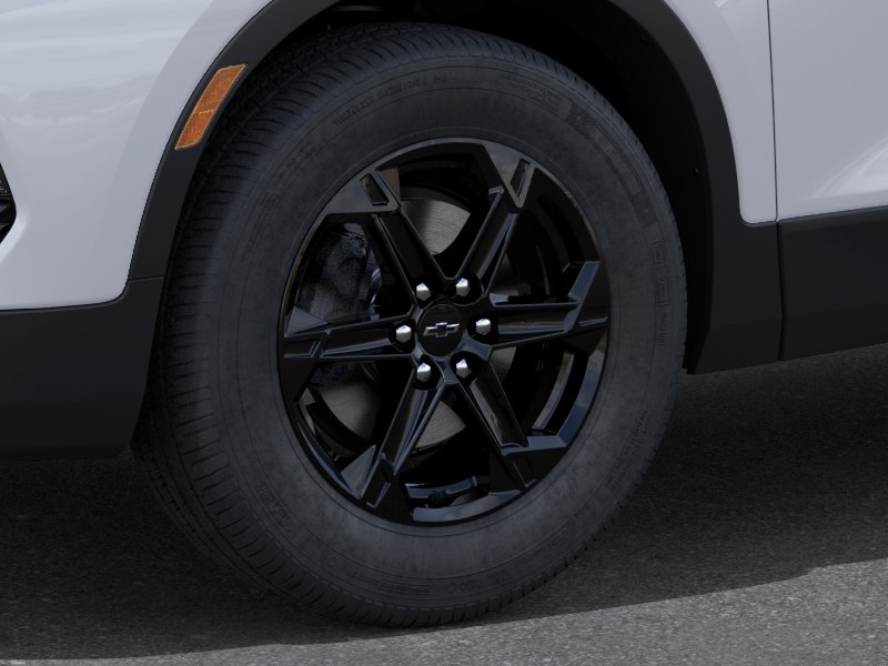 New 2026 Summit White Chevrolet 2LT image 30