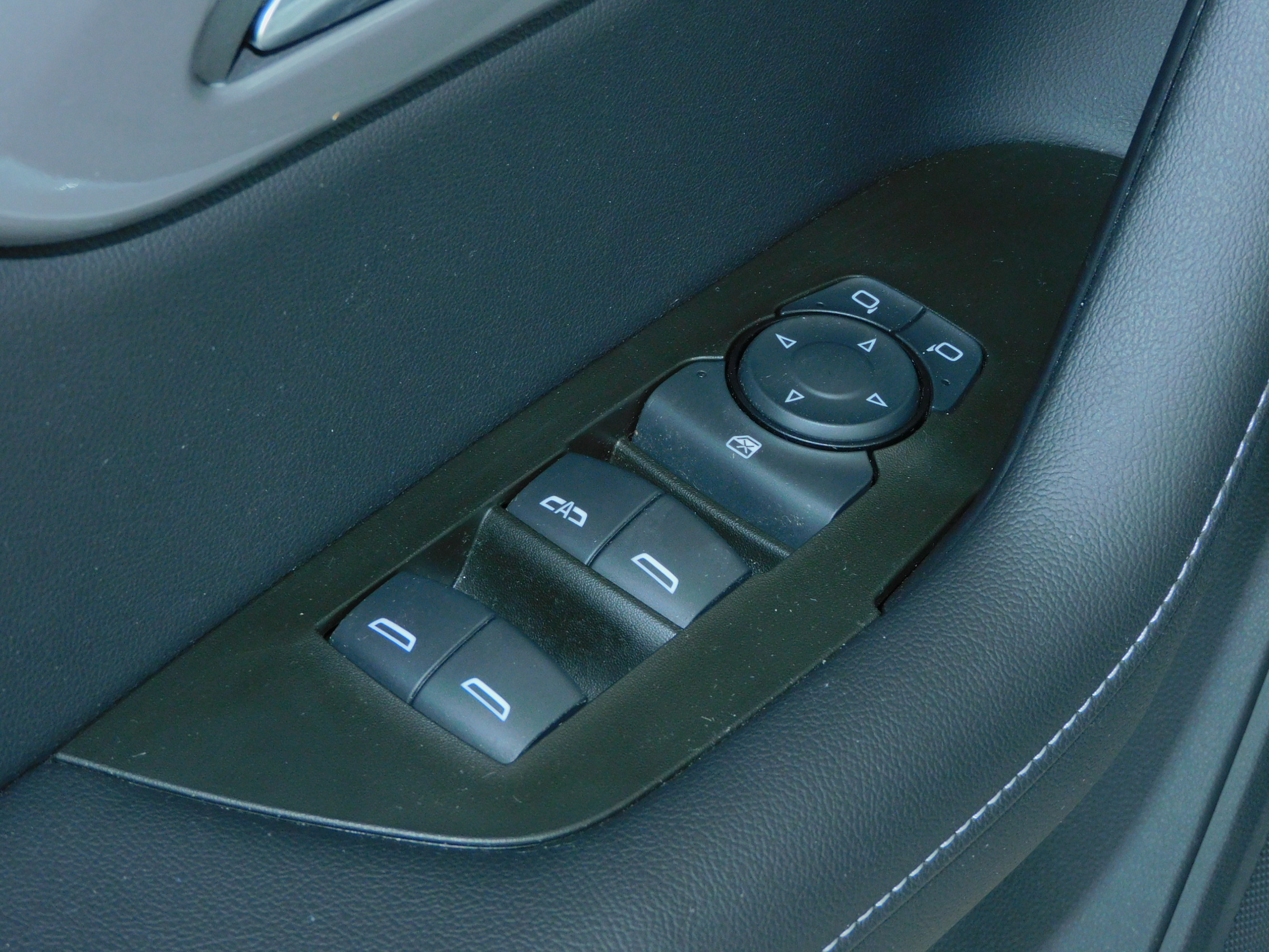 2023 Chevrolet Blazer 2LT photo 8