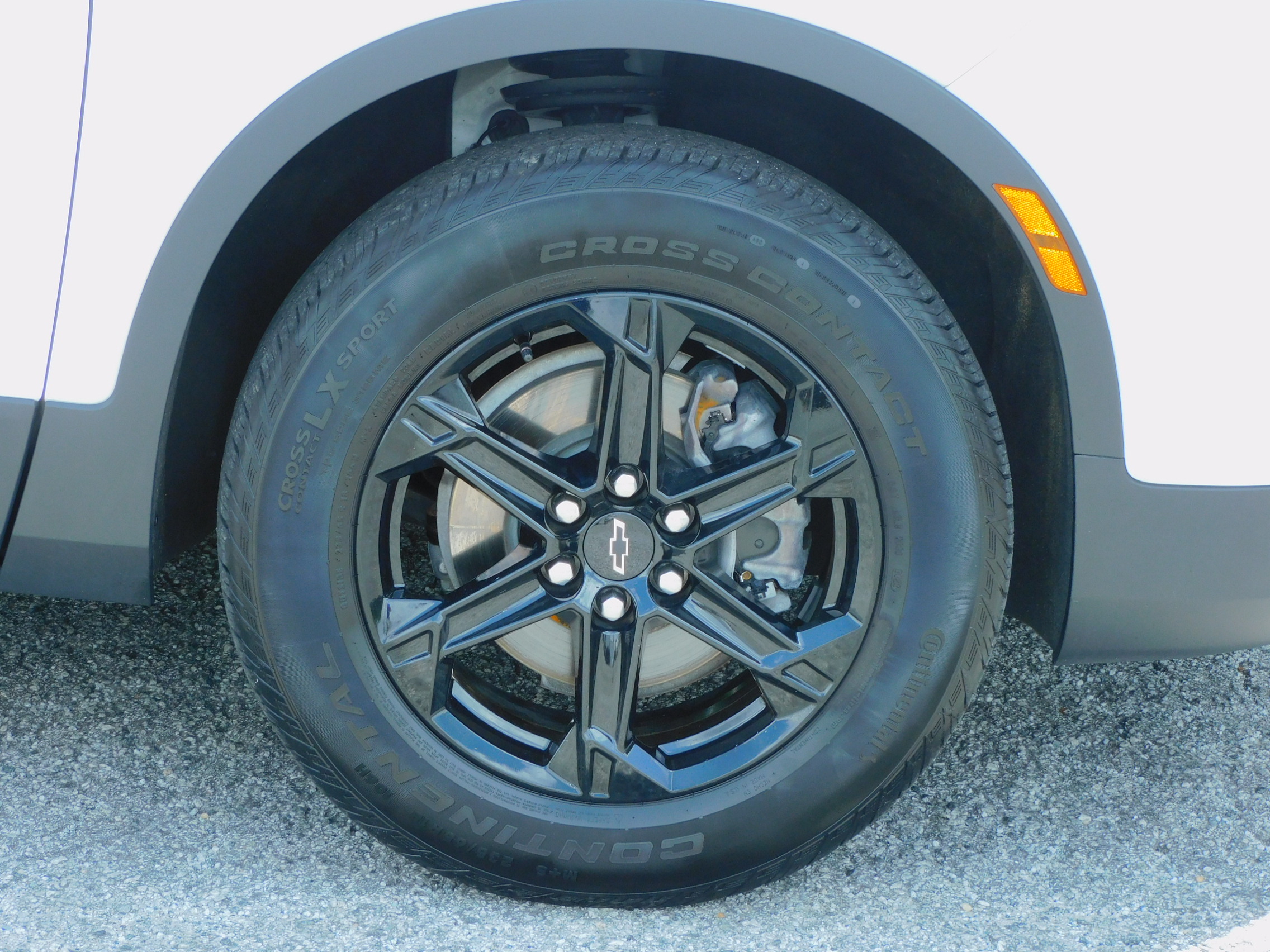 2023 Chevrolet Blazer 2LT photo 2