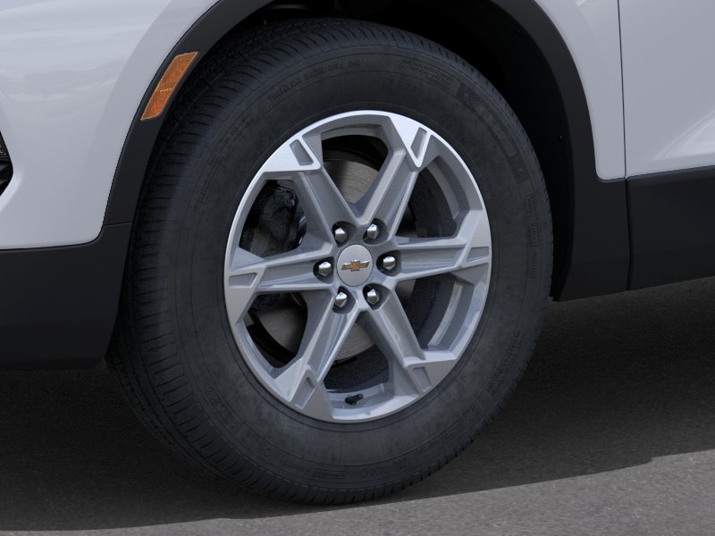 New 2026 Summit White Chevrolet 2LT image 33