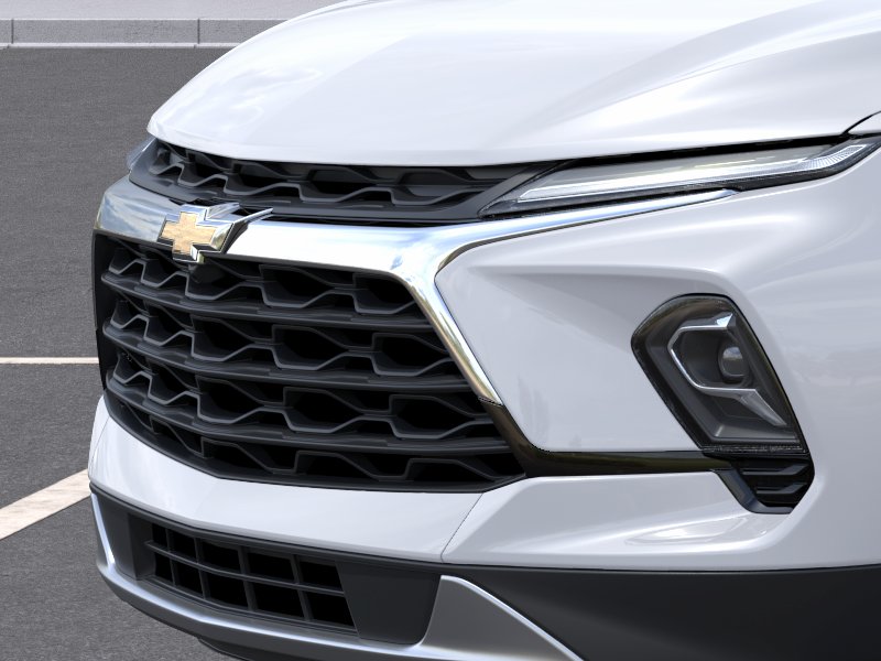 New 2026 Summit White Chevrolet 2LT image 13