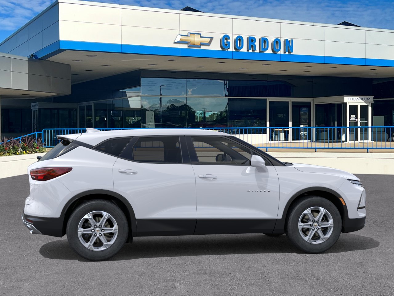 New 2026 Summit White Chevrolet 2LT image 5