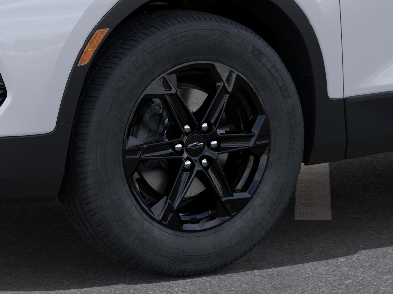 New 2026 Summit White Chevrolet 2LT image 44