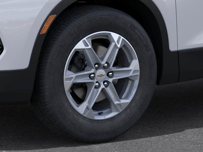 New 2026 Summit White Chevrolet 2LT image 32