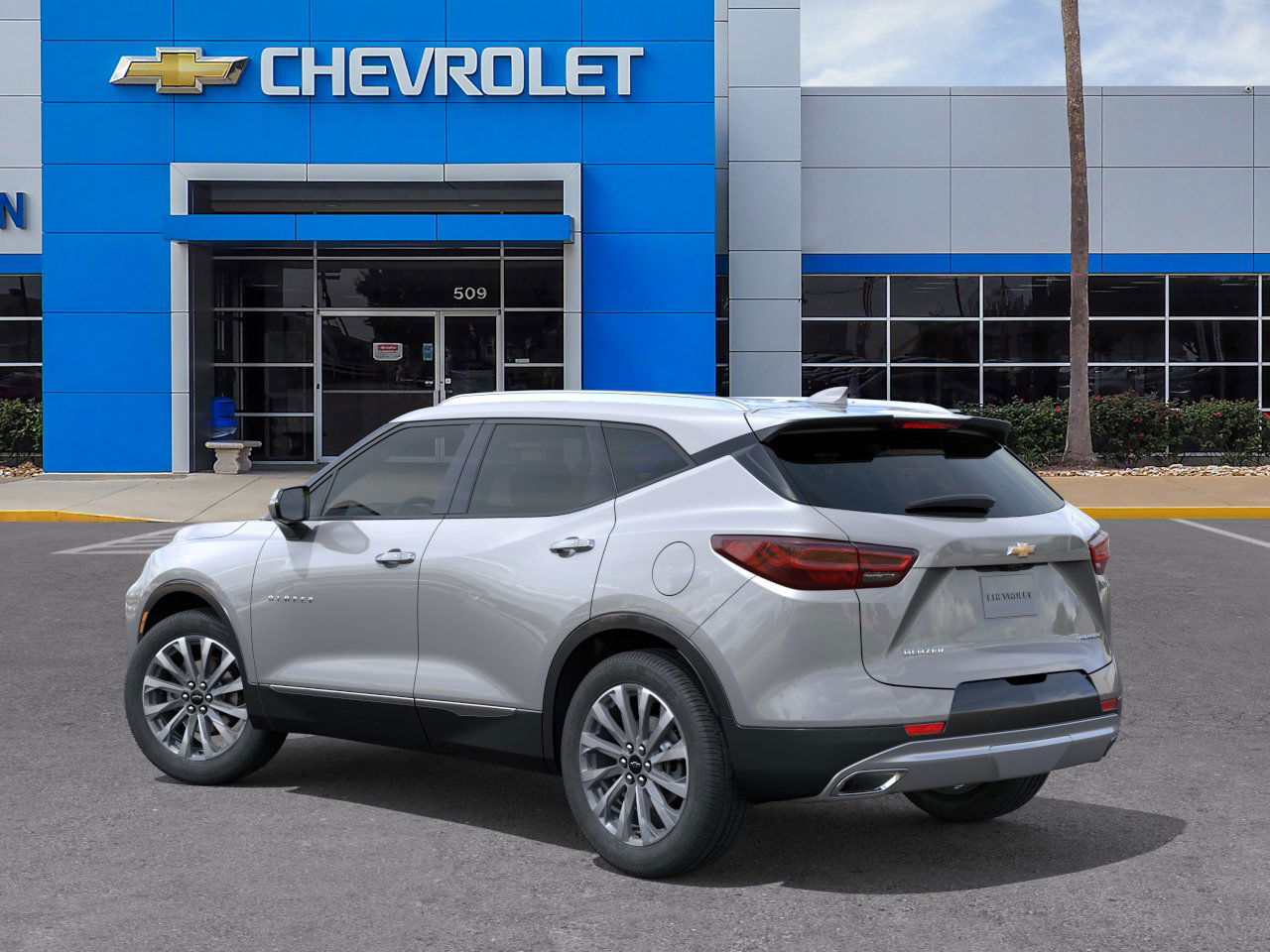 2025 Chevrolet Blazer Premier photo 2