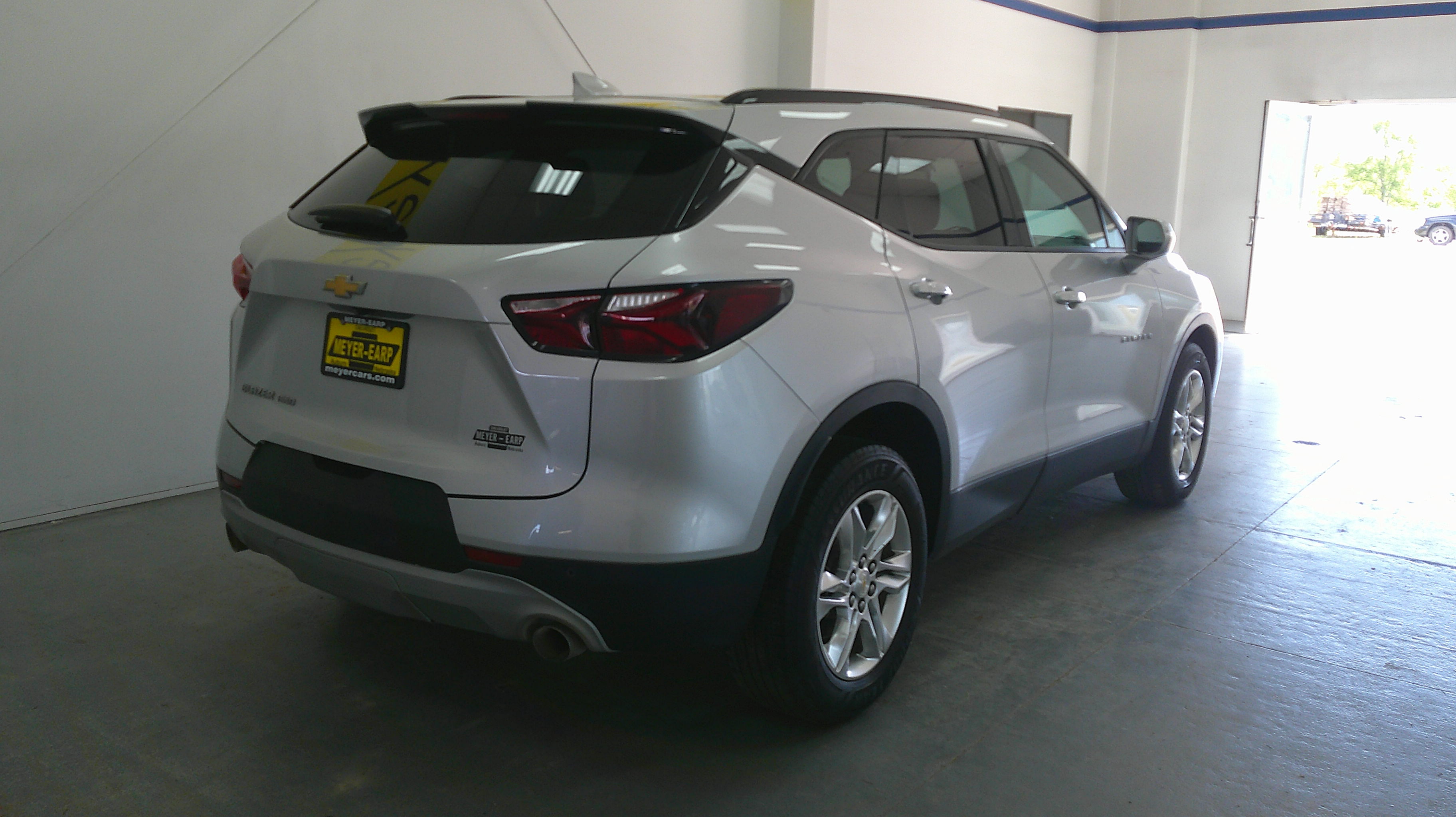 Used 2019 Chevrolet Blazer 2LT with VIN 3GNKBGRSXKS677138 for sale in Auburn, NE
