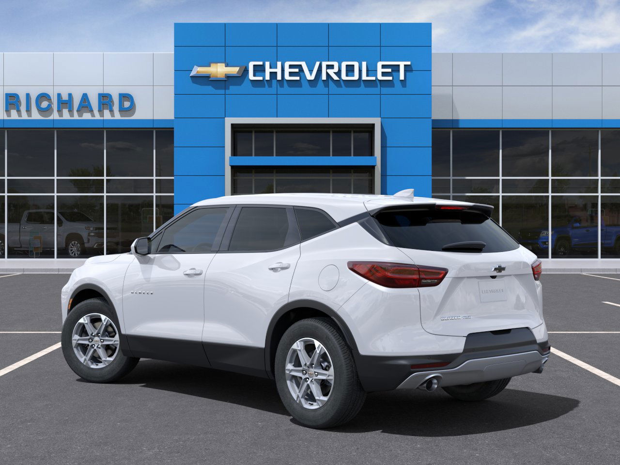 2025 Chevrolet Blazer 2LT photo 3