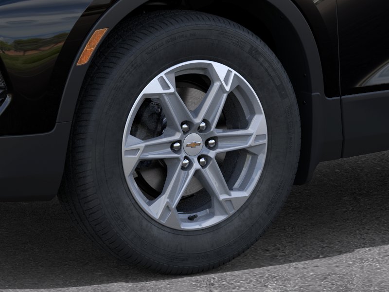New 2026 Black Chevrolet 2LT image 33
