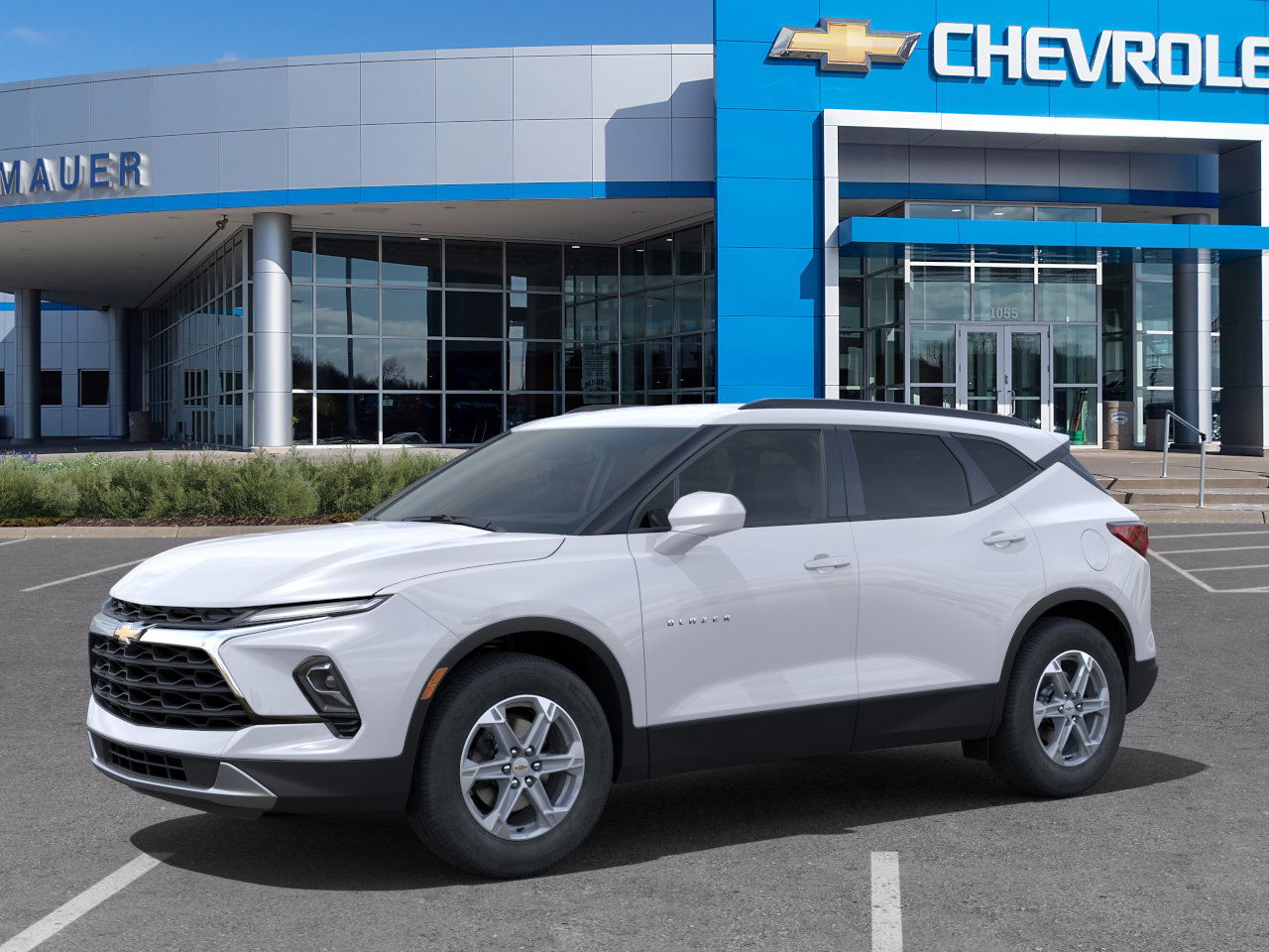 2025 Chevrolet Blazer 2LT photo 2