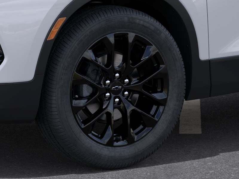 New 2026 Summit White Chevrolet 2LT image 9