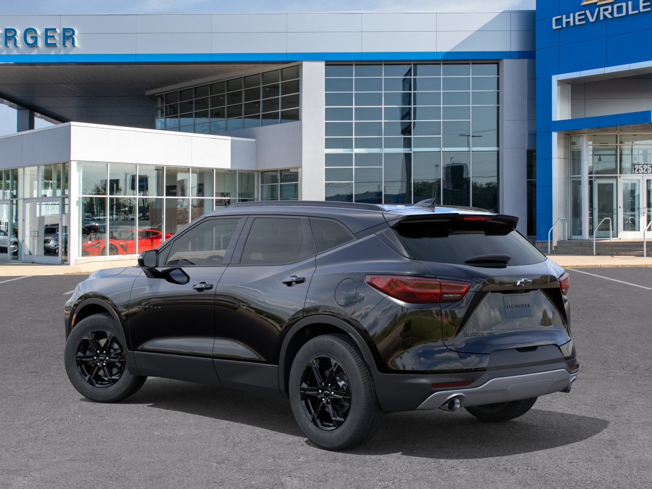 New 2026 Black Chevrolet 3LT image 3