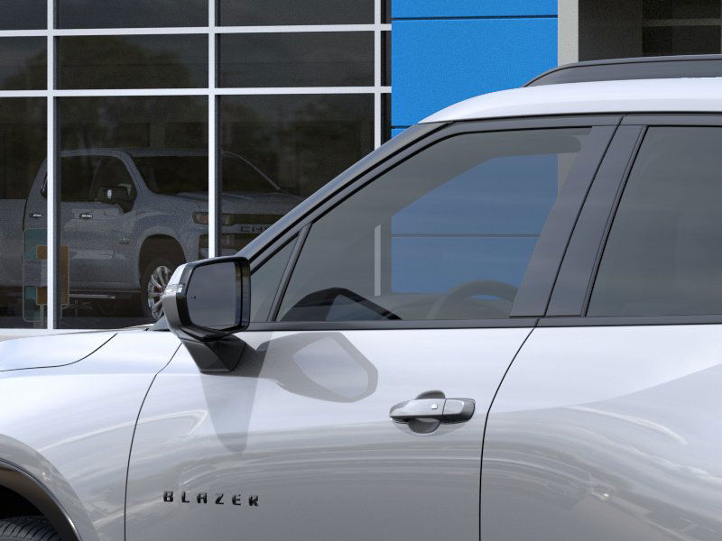 2025 Chevrolet Blazer RS photo 11