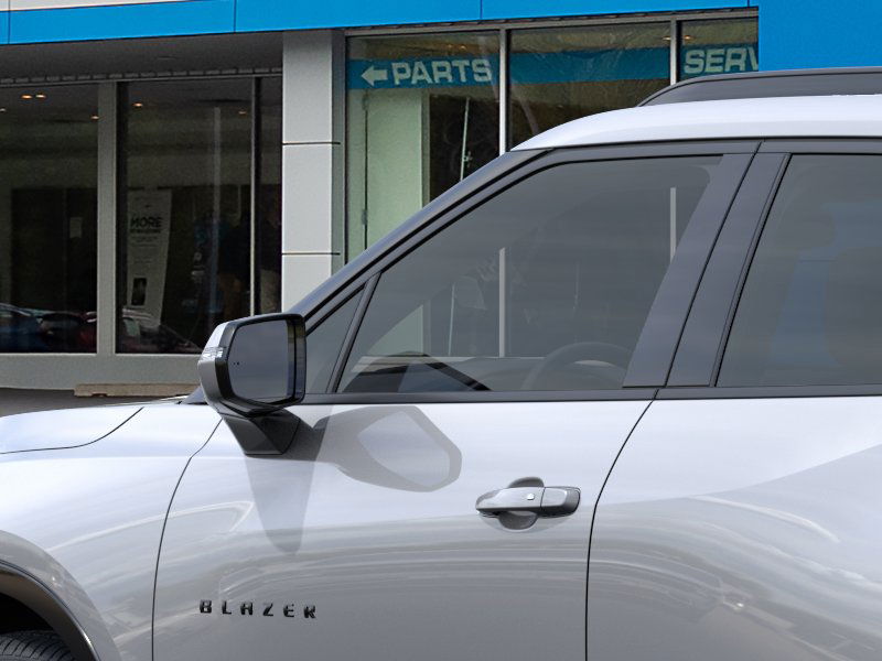 2025 Chevrolet Blazer RS photo 12