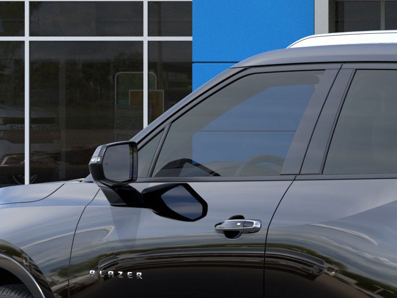 2025 Chevrolet Blazer Premier photo 11
