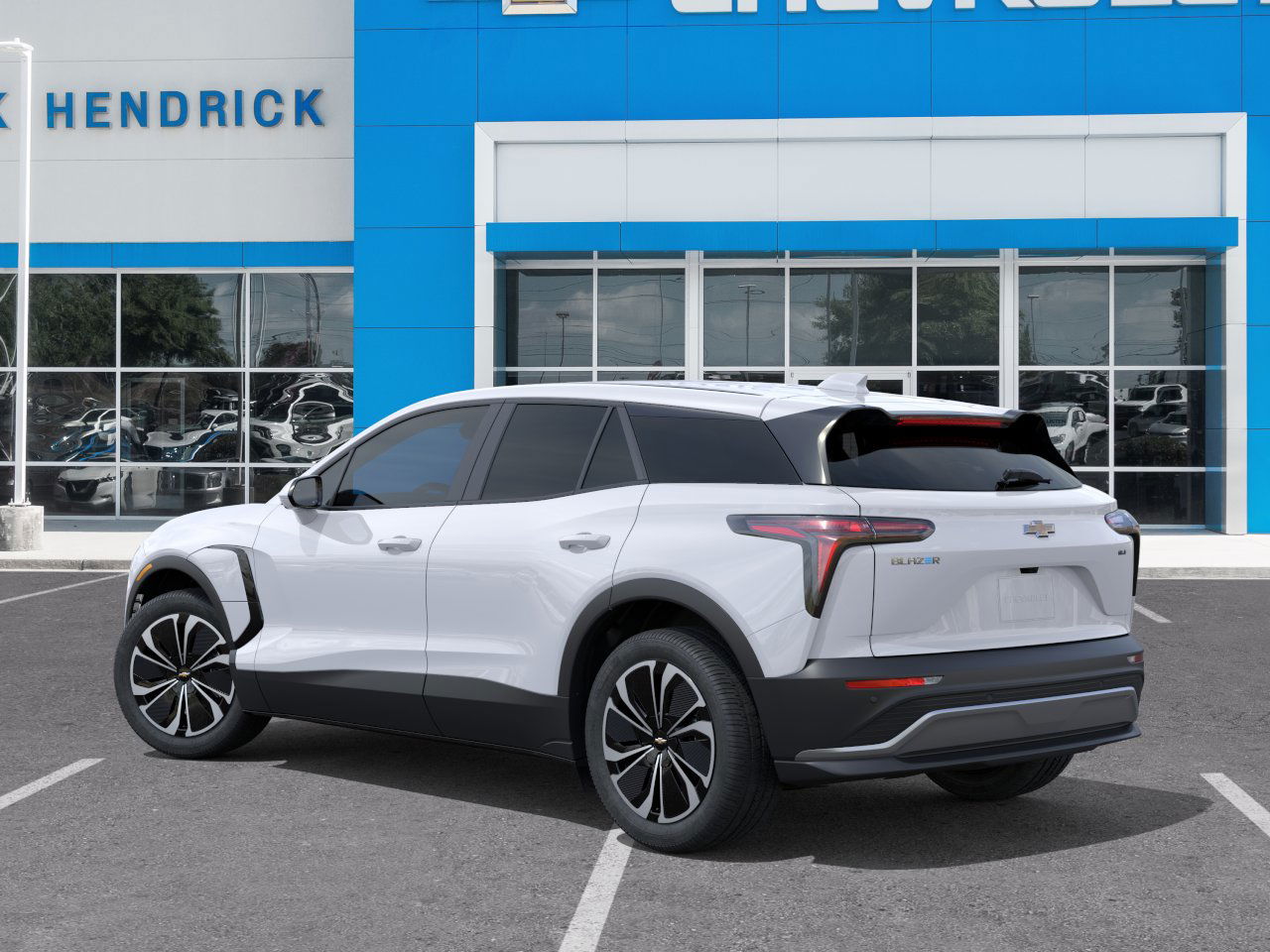 New 2026 Summit White Chevrolet LT image 28