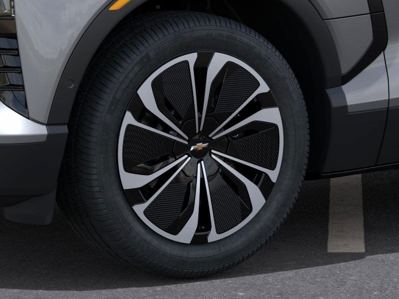 New 2025 Sterling Gray Metallic Chevrolet LT image 39
