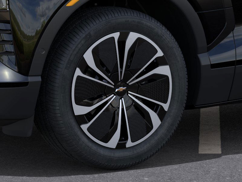 New 2025 Black Chevrolet LT image 40